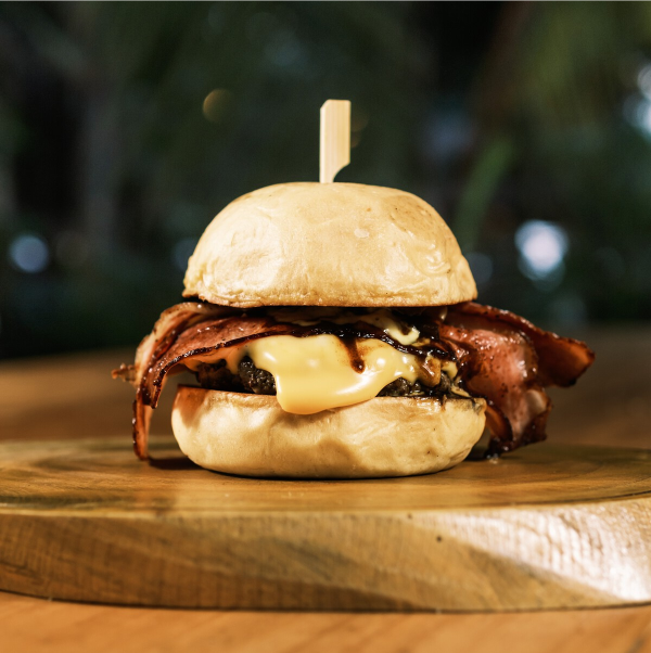 Kilymandiario Restaurante - Hamburguesas