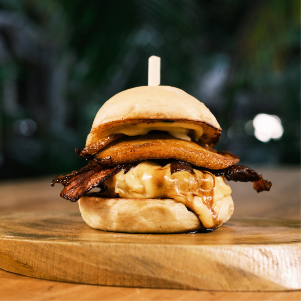 Kilymandiario Restaurante - Hamburguesa